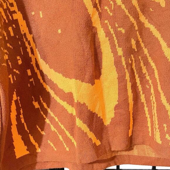 Fashion Nova Maya Cropped Marbled Top - Picture 5 of 11